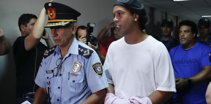 Ronaldinho played in a Paraguayan prison