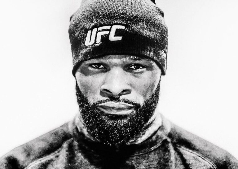 Tyrone Woodley. Cool knockouts of a fighter similar to 50 Cent (+ Gif).