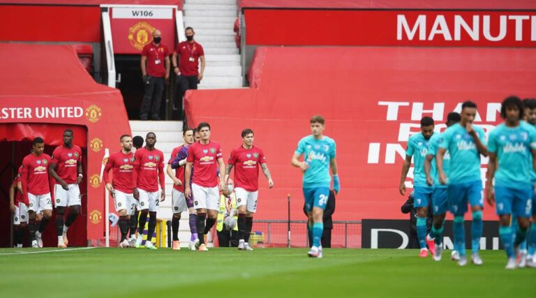 Manchester United defeated Bournemouth. Details and photos from the match.