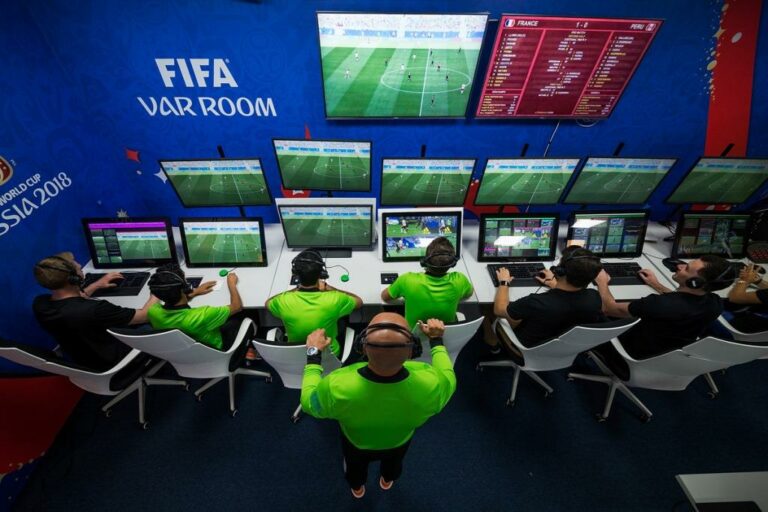 Football news: VAR owners demand to stop using technology immediately