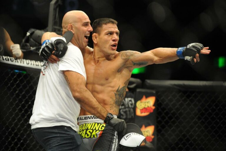 Rafael Dos Anjos announced the approximate date of his return