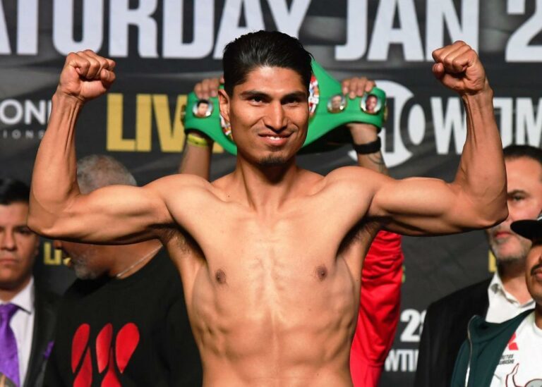 Mikey Garcia: “Everyone around Pacquiao is his manager.