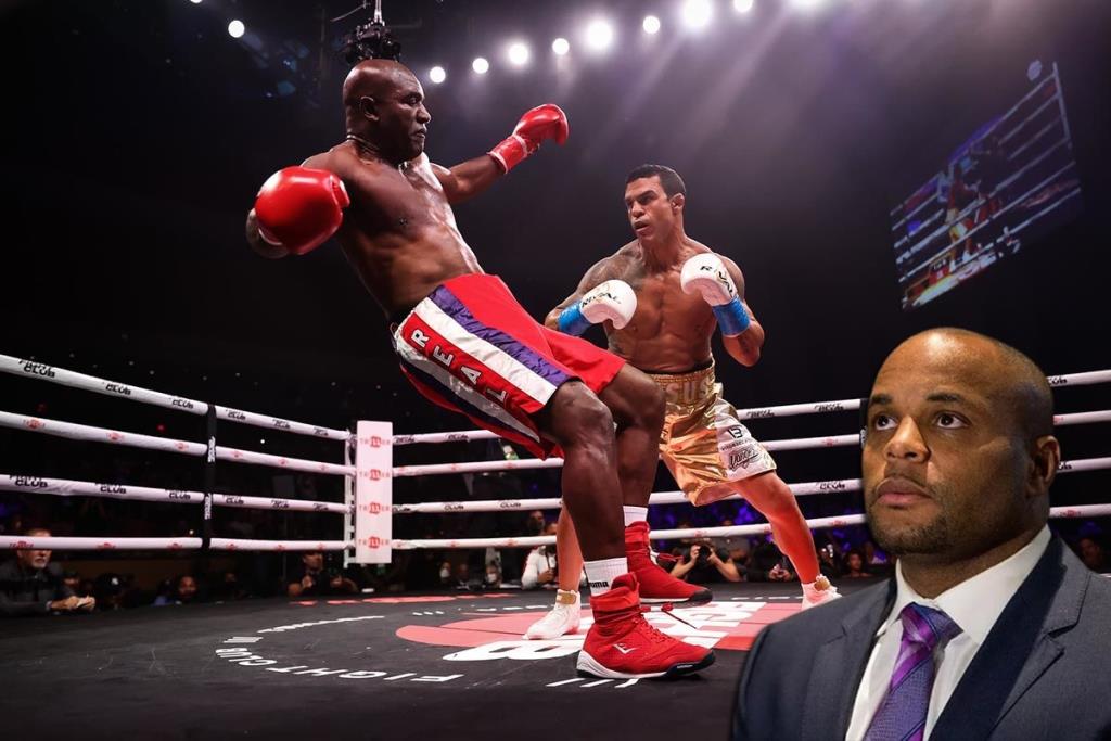 Boxing news Daniel Cormier shared his impressions of the Holyfield-Belfort boxing match.