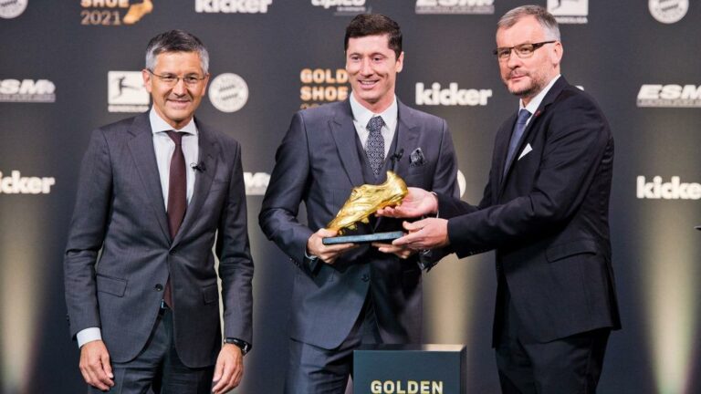 Football news: Robert Lewandowski was awarded the Golden Boot of Europe