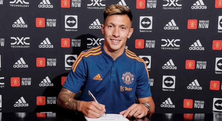 Manchester United complete Lisandro Martinez signing from Ajax