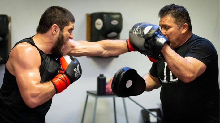 Islam Makhachev's coach Javier Mendez is high on the athleticism and talent of Islam Makhachev