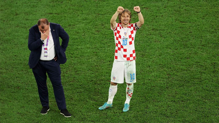 Real Madrid star Luka Modric swaps shirt with Brazil superstar at half time before Croatia secured 2022 FIFA World Cup semi-final berth with penalty shootout win