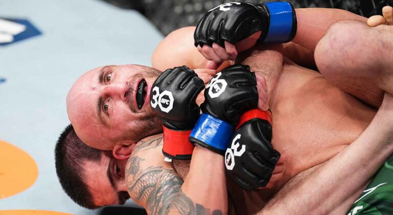 Islam Makhachev was trolled by Twitter users for trying to roast Alex Volkanovski’s striking during their UFC 284 title fight