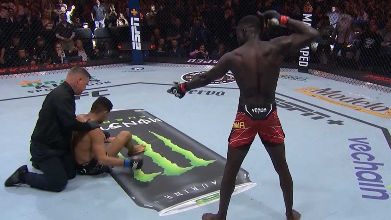 David Onama defeated Gabriel Santos by knockout, using his inner style from Israel Adesanya