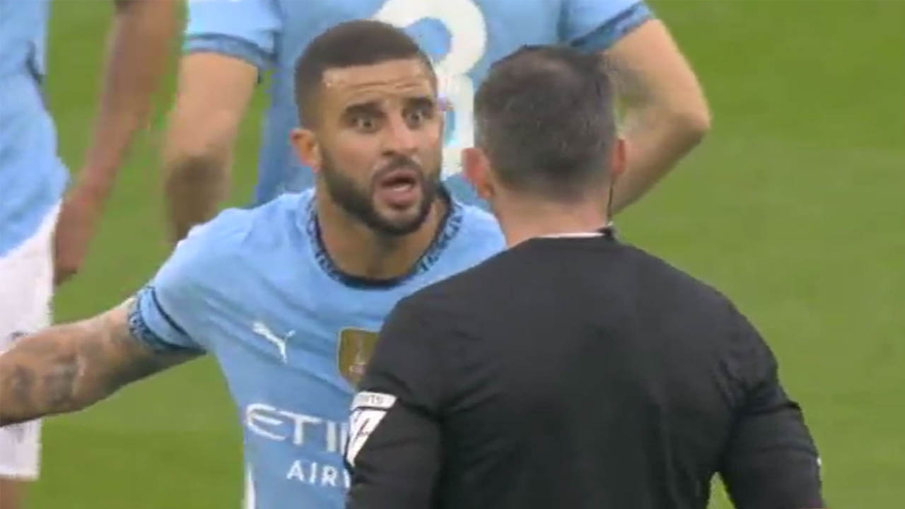 Man City players fume at referee Michael Oliver over Arsenal equaliser