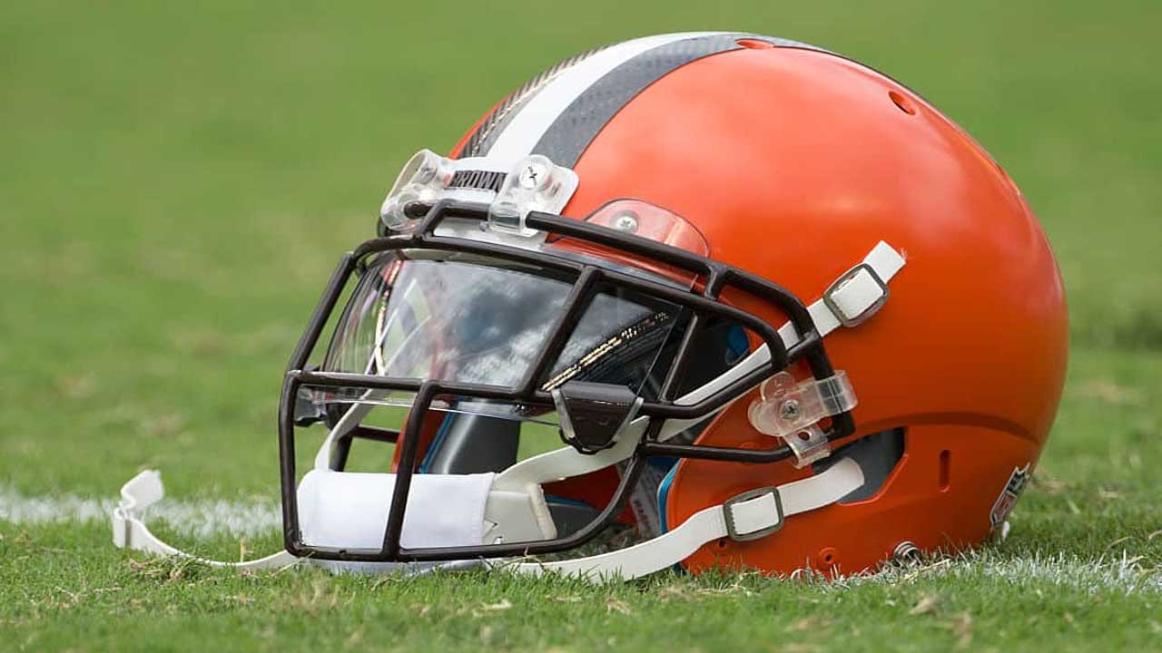 Analyst Names A Roster Move The Browns Should Make Right Now