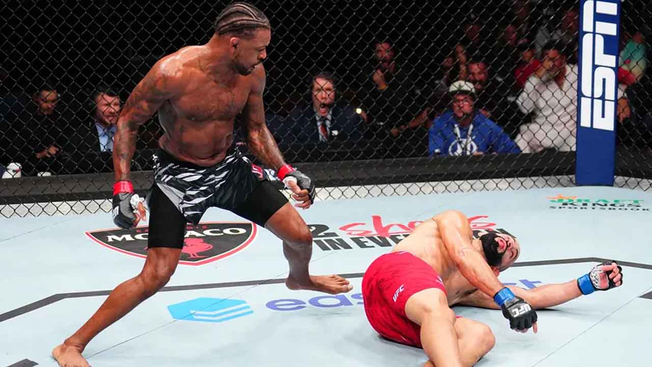 Check out how Pros react to Michael Johnson’s thunderous knockout at UFC Tampa