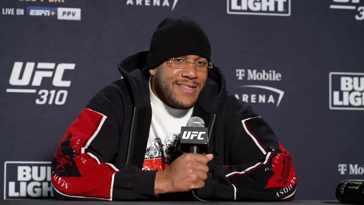 Ciryl Gane shares his expectations for the fight against Alexander Volkov at UFC 310 and about drama in the heavyweight division