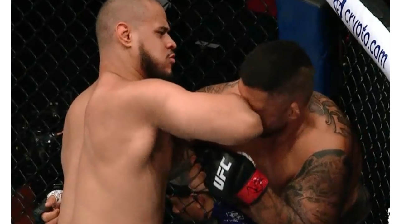 Tallison Teixeira gets the TKO just 35 seconds into his UFC debut at UFC 312